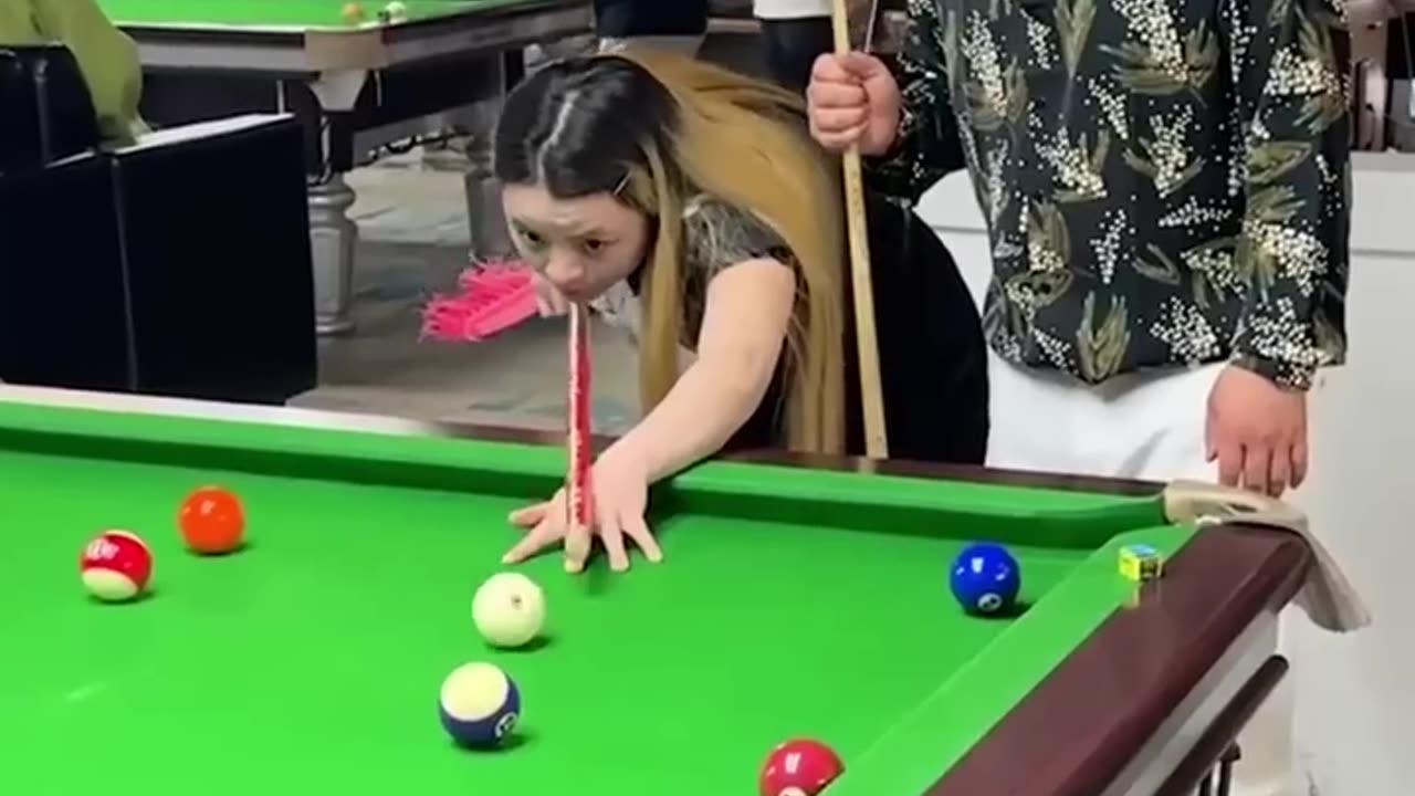 Funny pool game play with gf 😜