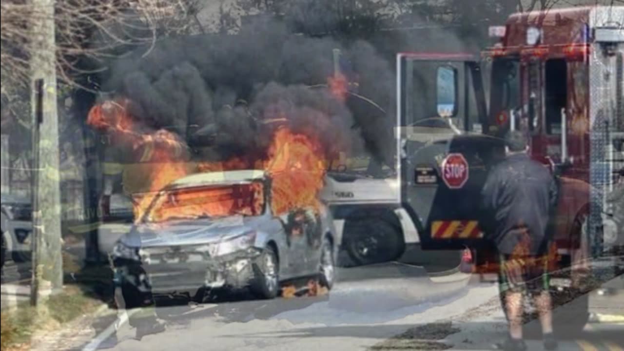 Lynbrook & Hewlett NY Fire Departments Respond to a Working Car Fire 2/20/2023