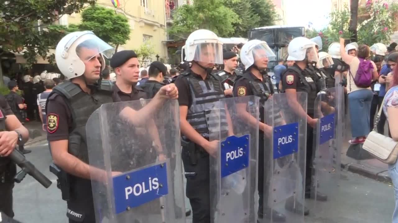 Turkish police break up Istanbul Pride march, detain over 150 | AFP