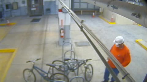 3134RHOBG2GarageEntrance_2021-01-05_05h40min00s840ms.mp4