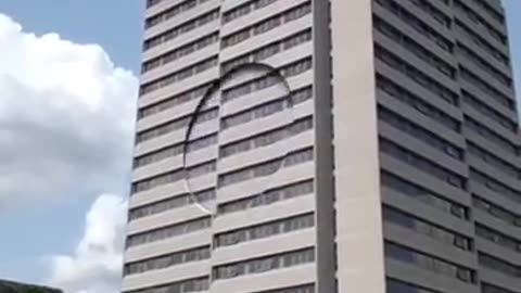 🚨 transform cool building