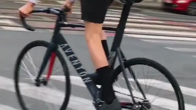 london cycling rider amazing vedio #cycle #rider #stund