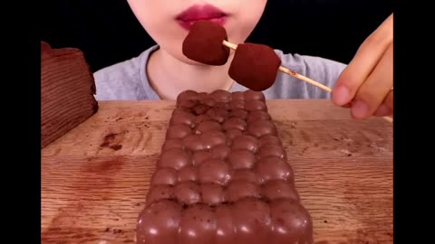 Chocolate eating Viral Video