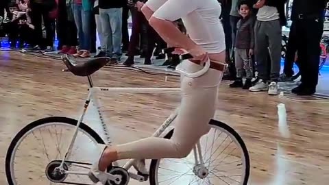 I want to ride a bicycle-Hermosa's famous bike show at the mall.