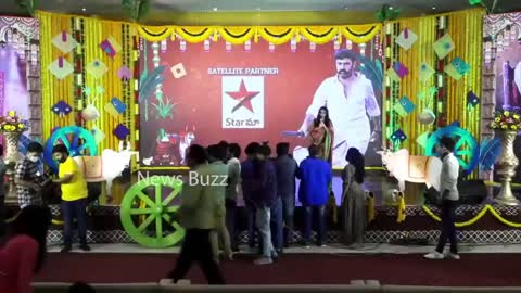 Balakrishna Unexpected FUNNY Incident at Akhanda Sankranthi Sambaralu Event News Buzz