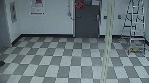 6069RHOBG3G303ALobbyEntrance_2021-01-06_19h00min02s543ms.mp4