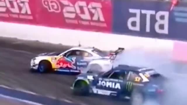 In the battle between Red Bull and Magic Grasp, who is the more skilled#cool