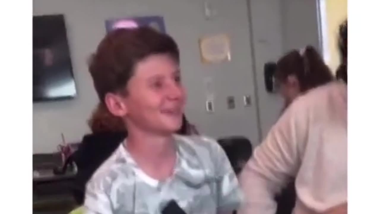 The guy was holding that laugh for ages😂😂☠️😱