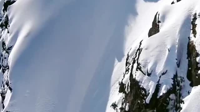 Snow mountain downhill dangerous action Do not imitate extreme sports alpine skiing