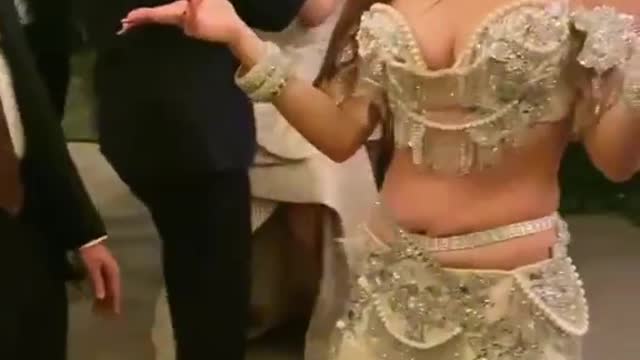 belly dancer_sexy dancing_jawhara