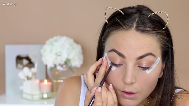 MAKE-UP TUTORIAL -HOW TO BE BEAUTIFUL IN JUST EASY STEPS