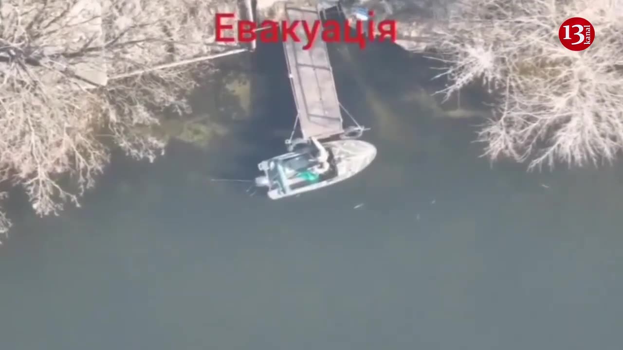 Drone targets Russians who were carrying wounded by boat -they tried to escape by jumping into water