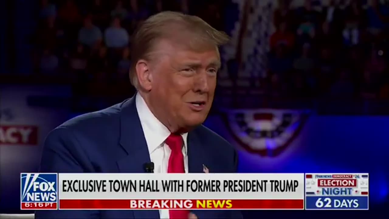 "I Hate Mosquitoes" – Trump Swats Away Bug and Rivals at Pennsylvania Town Hall