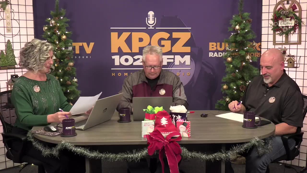 Kearney Live - Closing Banks, Military Recruitment, Christmas Movie Bracket