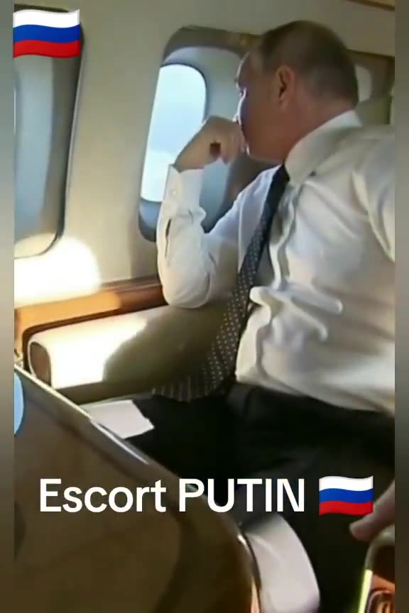 🇷🇺🇦🇿 President Putin's impressive escort