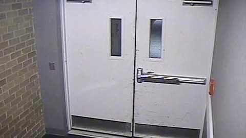 8025FCOB01RearDoorEntranceInterior_2021-01-05_01h40min00s813ms.mp4
