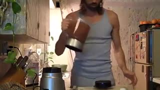 HEALTHY FOOD RECIPES FOR KIDS! ORGANIC BERRIES SMOTHERED IN CHOCOLATE SAUCE - Mar 4th 2011