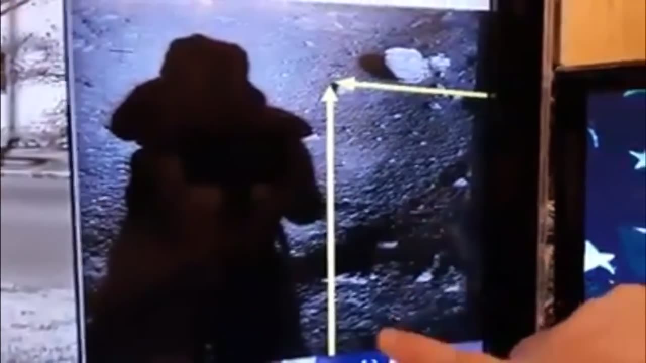 SHADOWS PROVE THE MOON LANDING WAS A HOLLYWOOD PRODUCTION