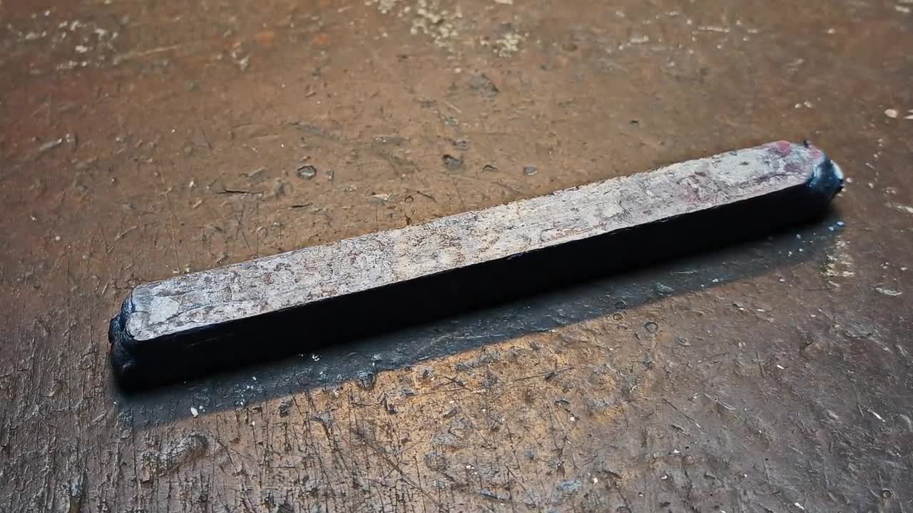 Damascus steel from 1000 year old knife blades.