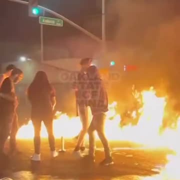 Oakland Idiots - LOL!