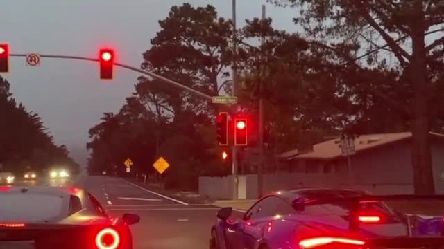 Red light green light # McLaren # Ferrari