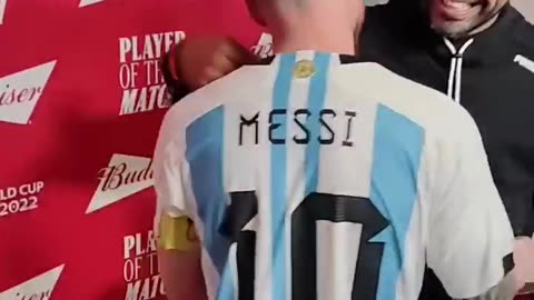 A special friend was waiting for Messi ❤️🥹