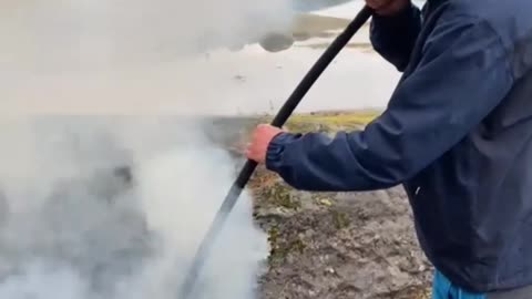 Raukvilevippa menn: dokumentarfilm de fem mennene i skogen