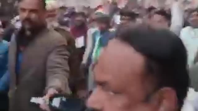 RAHUL GANDHI की BHARAT JODO YATRA का दिल्ली आगमन पर जगह-जगह स्वागत करते कांग्रेस कार्यकर्ता(3)