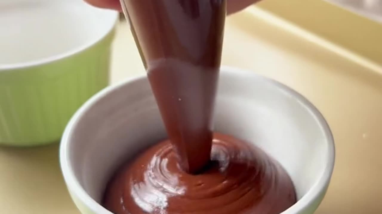 how to make chocolate lava cake from home