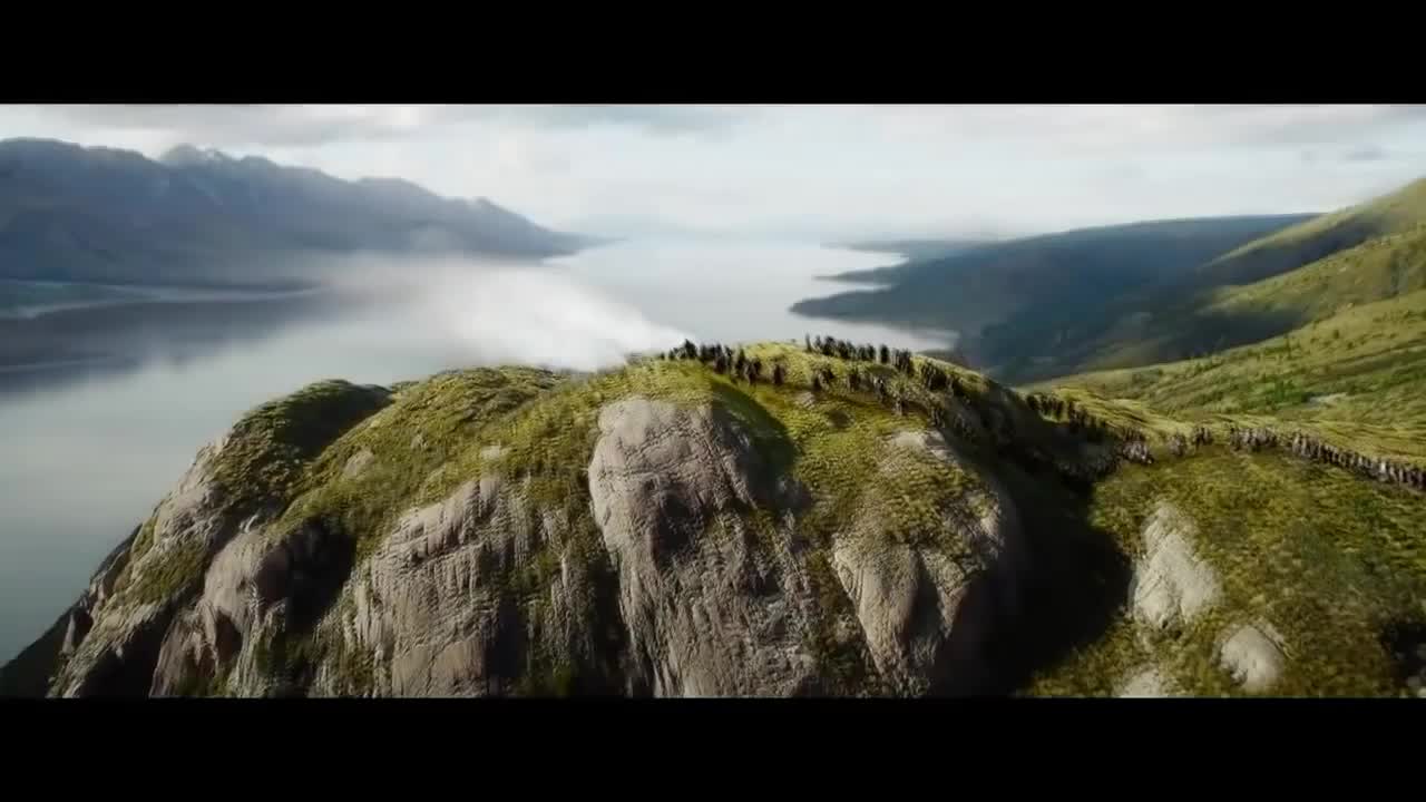 If Michael Bay directed "The Hobbit : Battle of Five Armies"