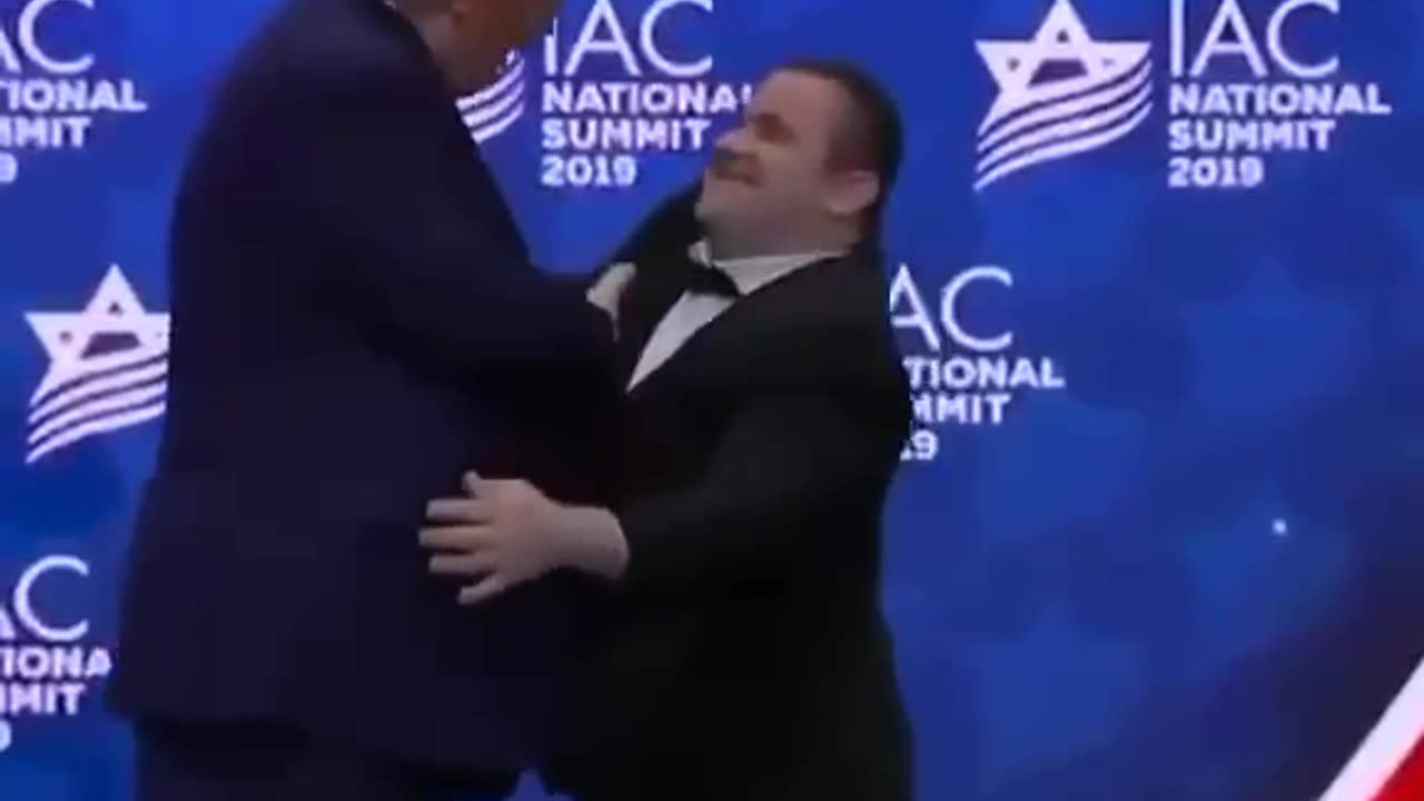 フェイクニュースでは決してこんなことは見せられないでしょう...