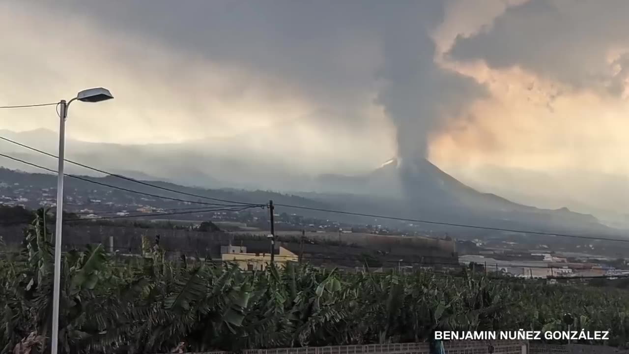 5 Volcanoes That Could Erupt in 2022