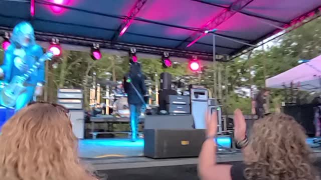 Tom Keifer Band "Somebody Save Me"