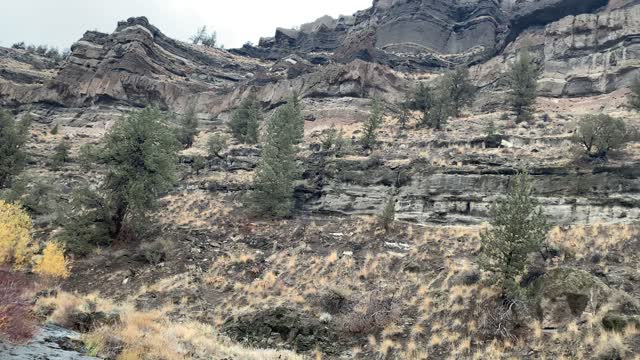 Central Oregon – Steelhead Falls – High Desert Canyon – 4K