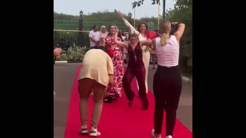 #moms at graduation. #мамы на выпускном.