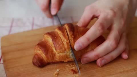 The easiest way to make croissants! Why I didn't know this method before!