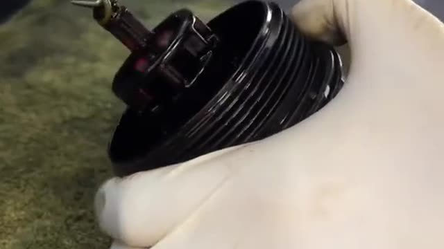 Disassembly and installation of wrench filter element cleaner