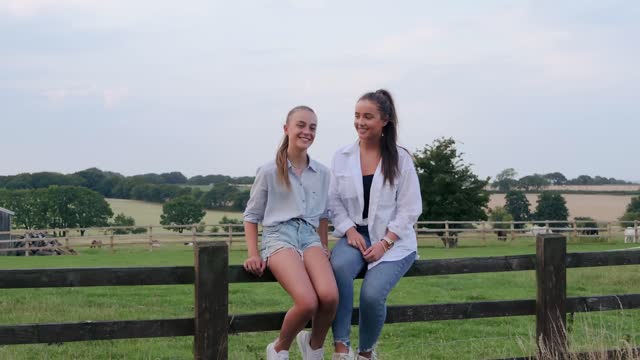 The Climb - Sister Duet - Lucy & Martha Thomas