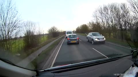 'Brighting' = Perps put on headlights near Targeted Individual | Gang Stalking In The UK (2018)