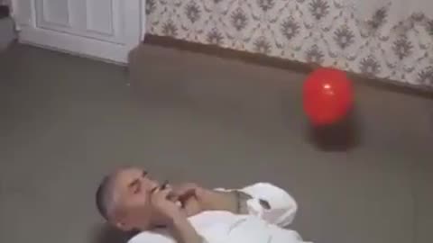 Prank surprise balloon