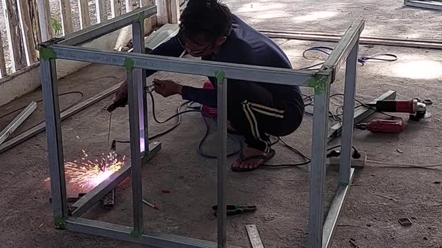 Pembuatan meja cafe