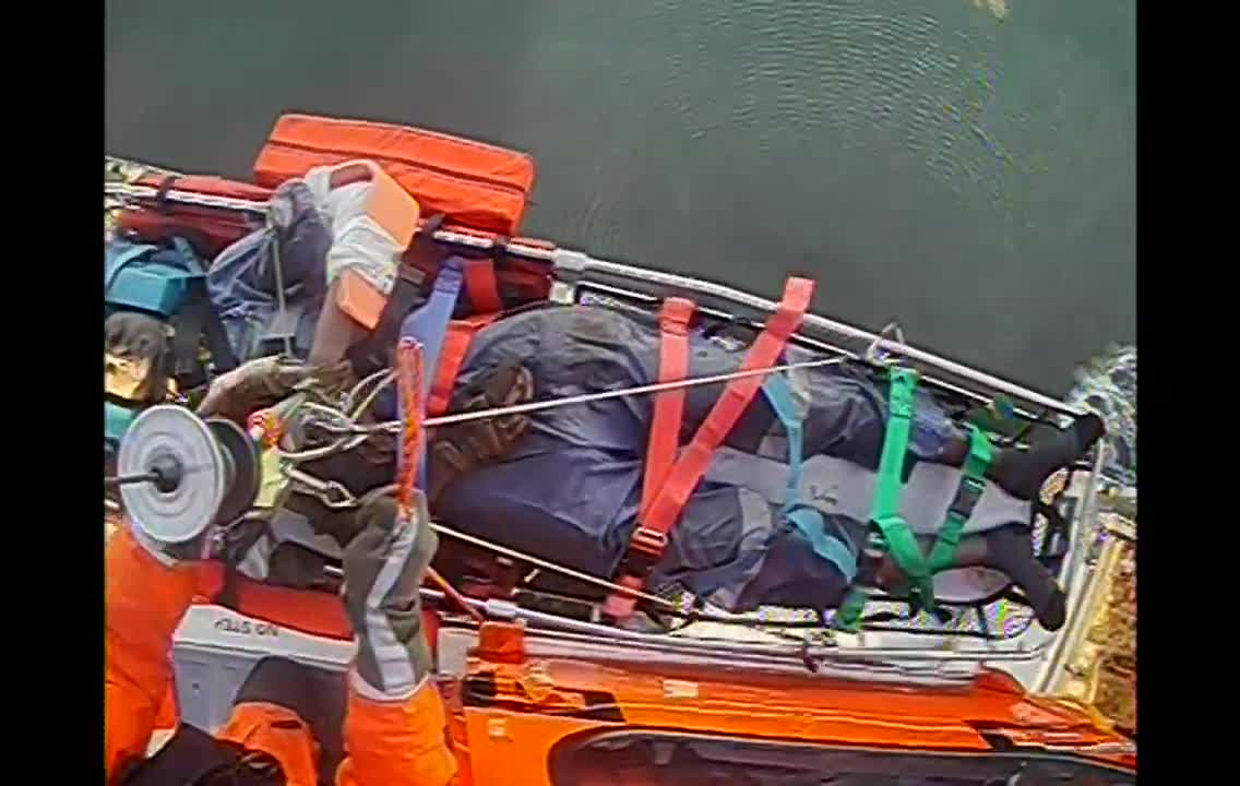 U.S. Coast Guard, San Francisco Fire Department medevacs individual off cargo vessel