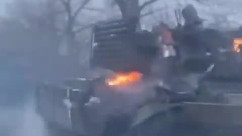 Ukrainian Armour Units Retreat From Avdeevka