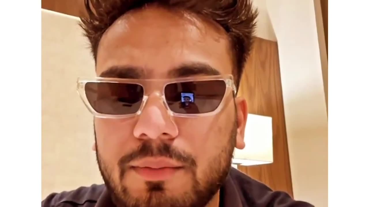 Elvish Bhai Ke Aage Koi Bol Skta Hai Kya? 😂❤🙆🏻♂️