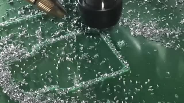 CNC FRouter Dancing Aluminium Chips