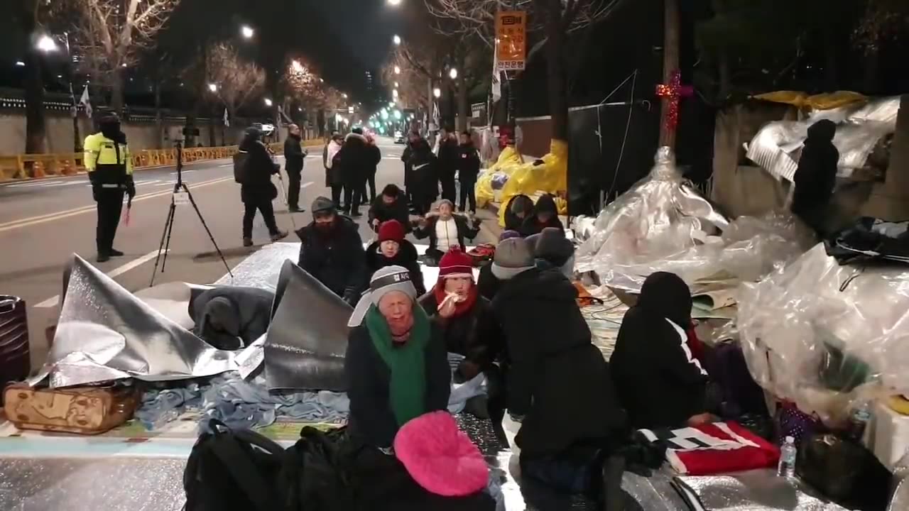 20200113_V3_S01(aPka8S7YFXo)본인 입으로 얘기했으면 국민과의 약속을 지켜라! 견찰은 계속 웃고 다니시네