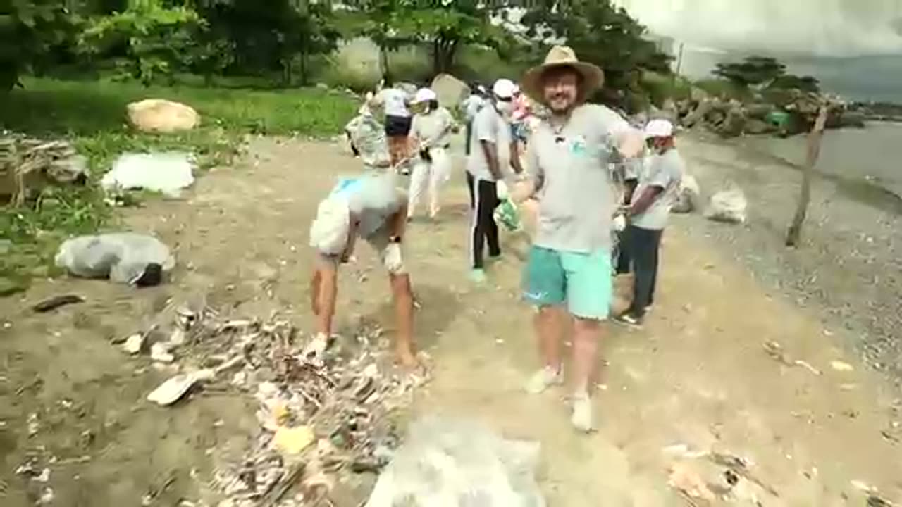 I Cleaned The World’s Dirtiest Beach #TeamSeas