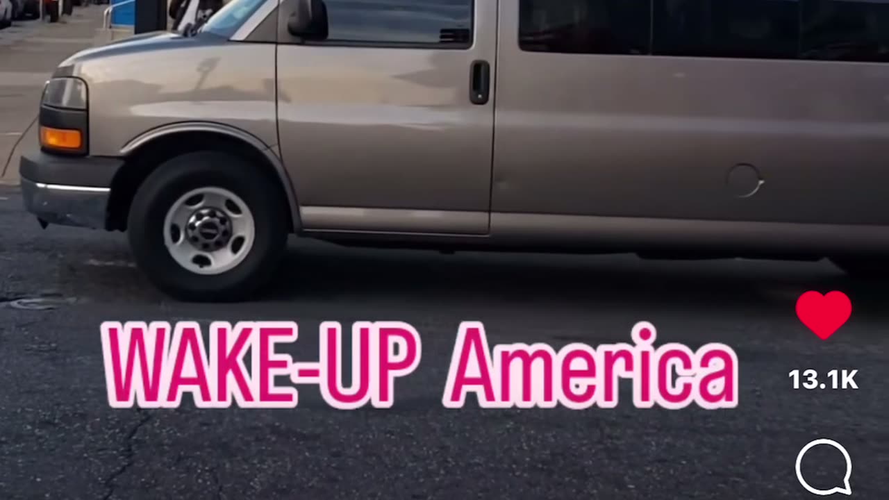 Don’t be stupid and not have a gun in this fight, or maybe everything is normal.