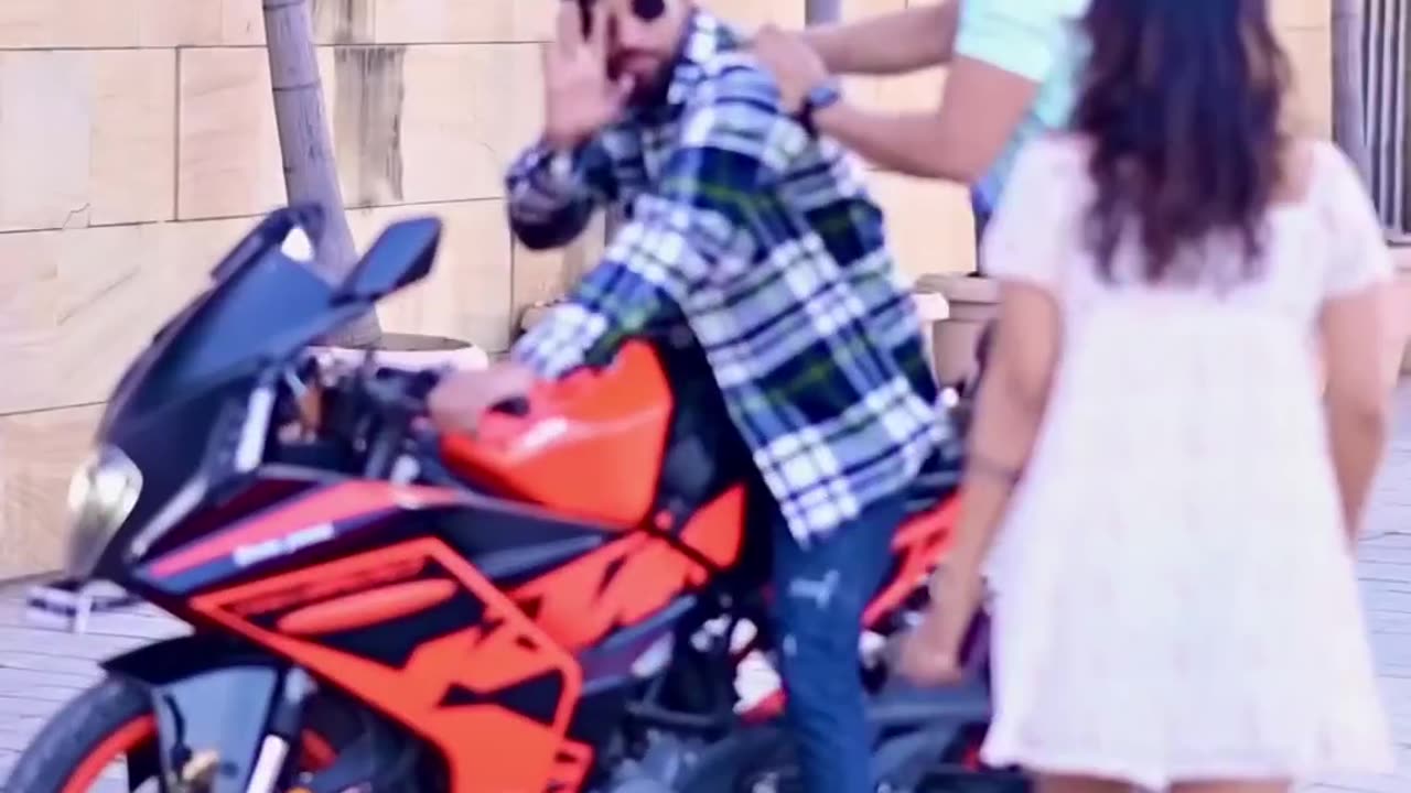 Dono bhai ne milke bewkuf banaya 😭😥 #short ## rshots# #comedy