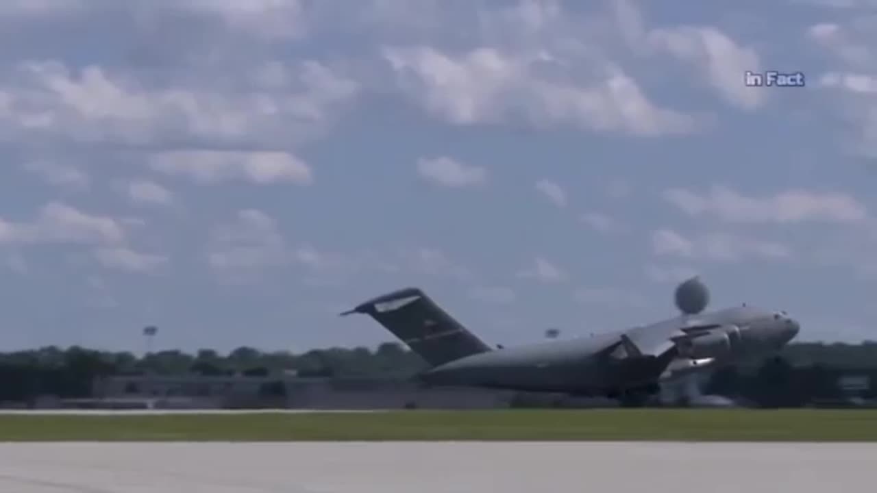 U S Airforce emergency landing trending video